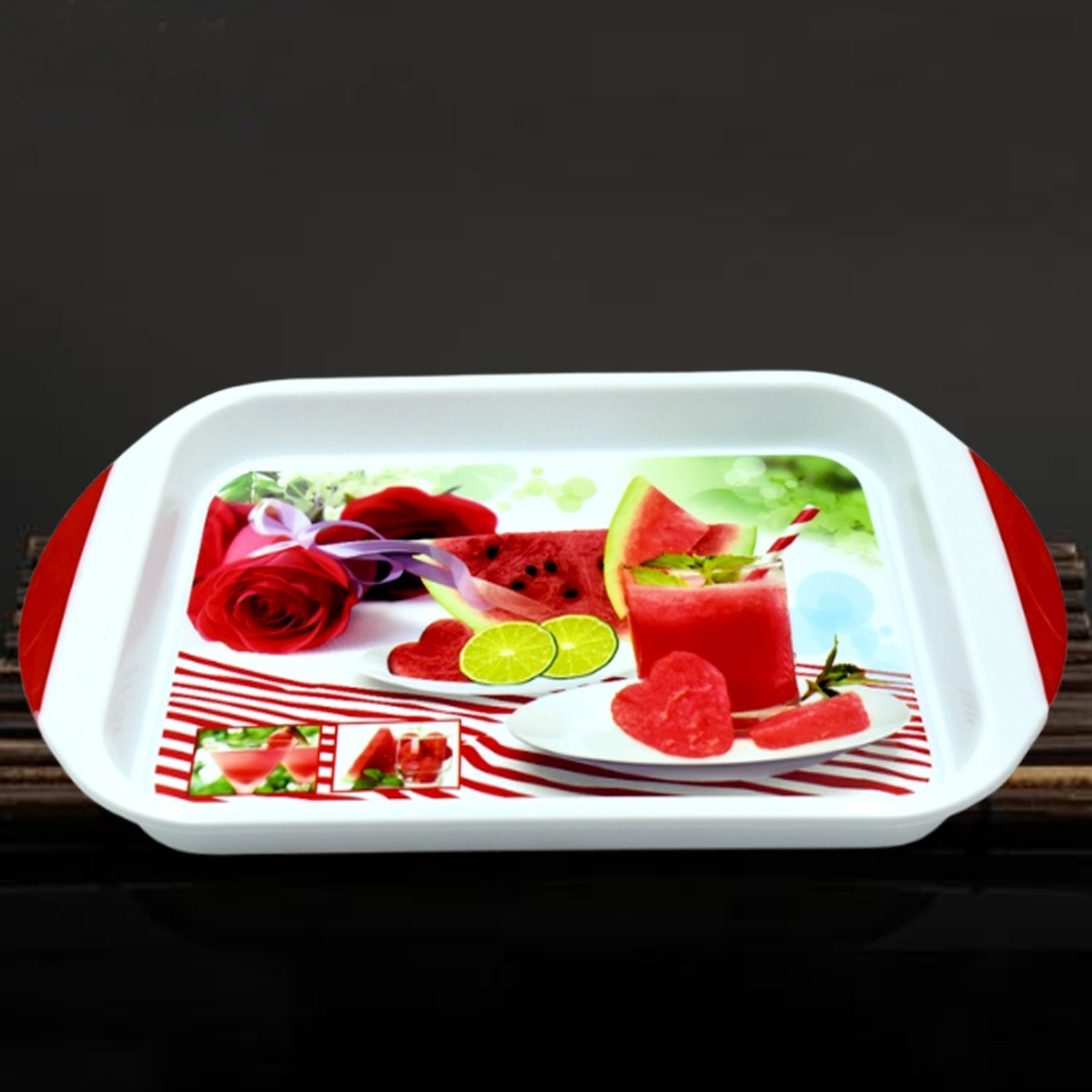 Big plastic tray, perfect for kitchen and general purpose tasks.