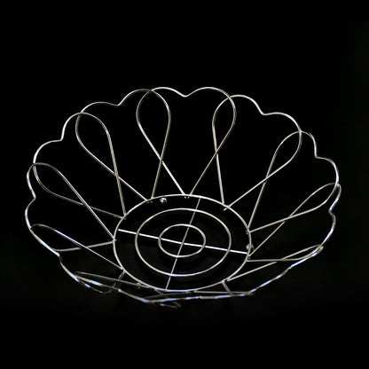 Fruit basket in stainless steel with a floral design