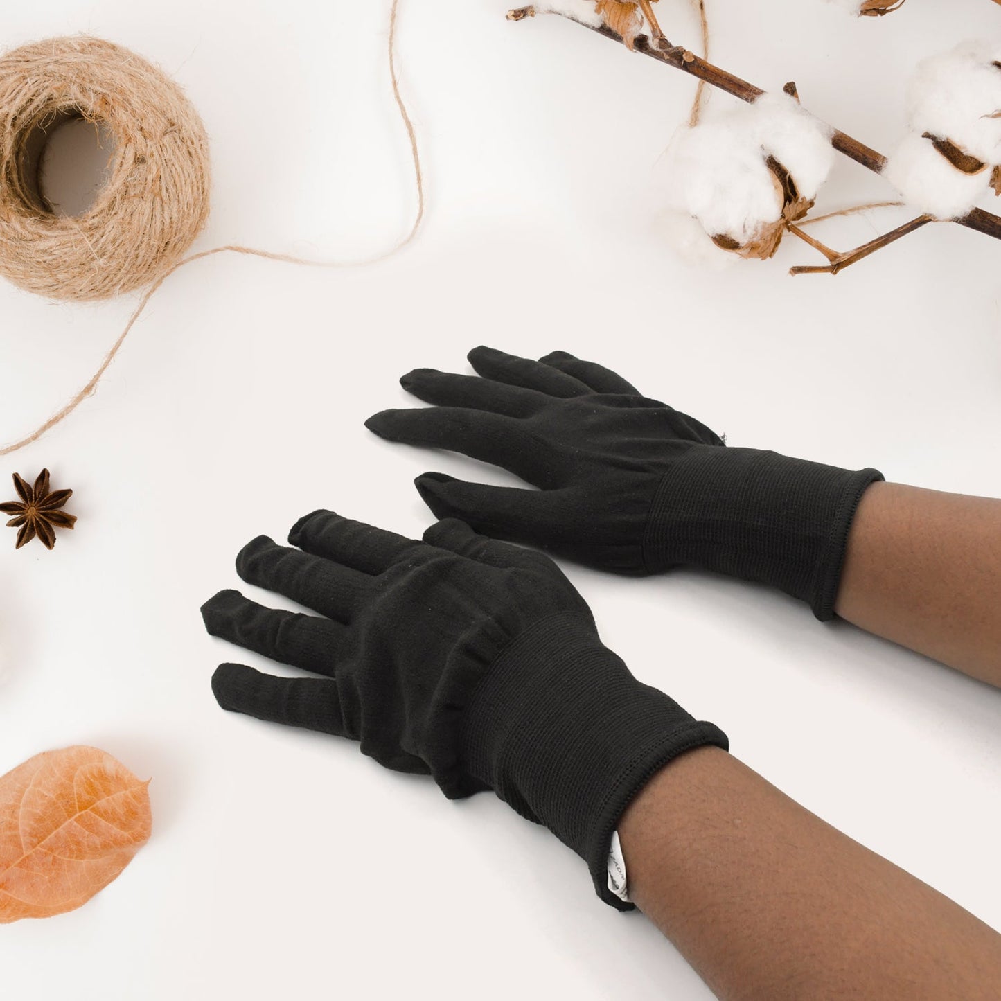 Cut-proof gloves with heat-resistant features