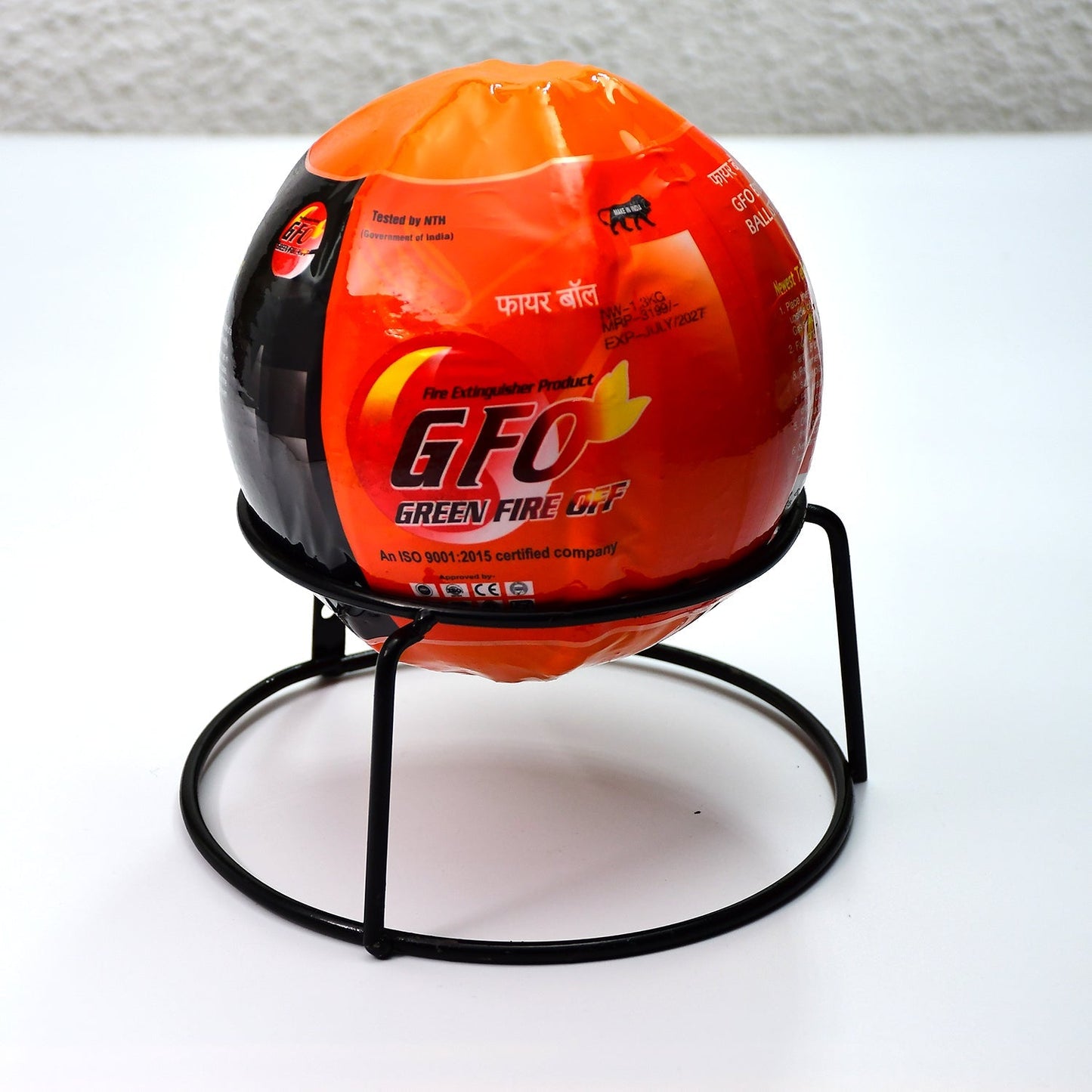 Green fire safety ball, automatic extinguisher for various settings