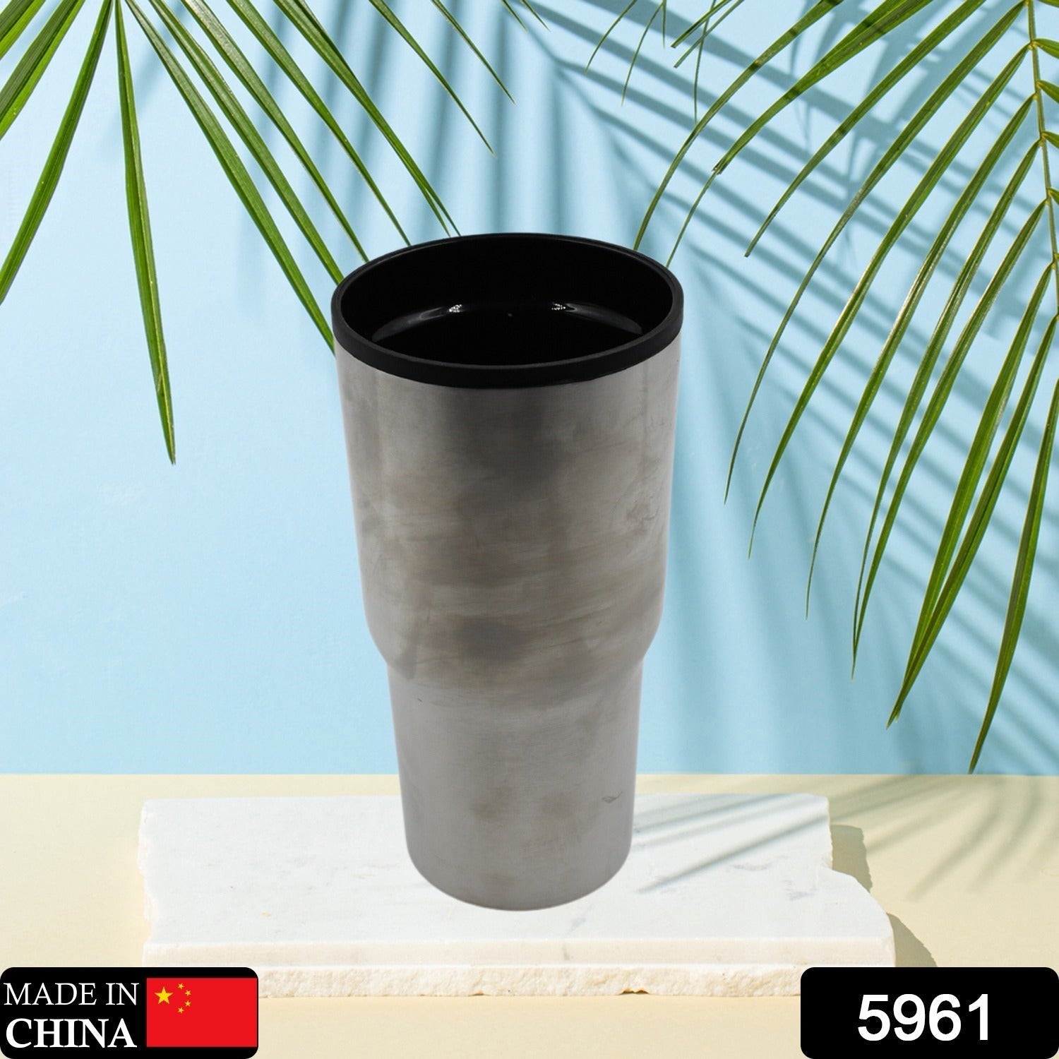 Insulated glass coffee cup, stainless steel, double-walled, suitable for car use, no lid.