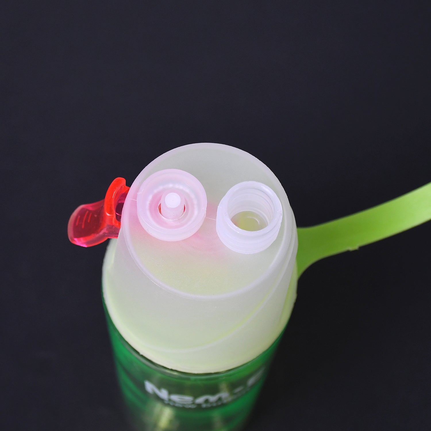 Hiking water bottle with spray