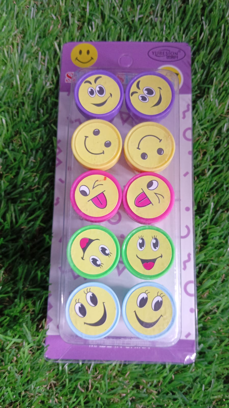 Emoticon Stamps 10 pieces in Round Shape Stamp (Multicolor / 10 Pc)